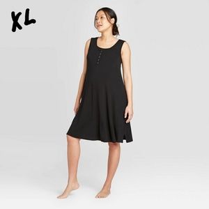 Sleeveless Nursing dress. XL black